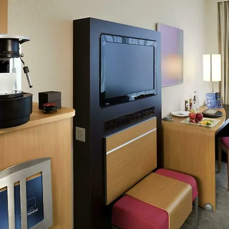 Novotel Centre Hotel