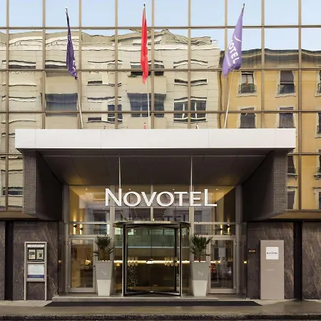 Hotel Novotel Centre 4*