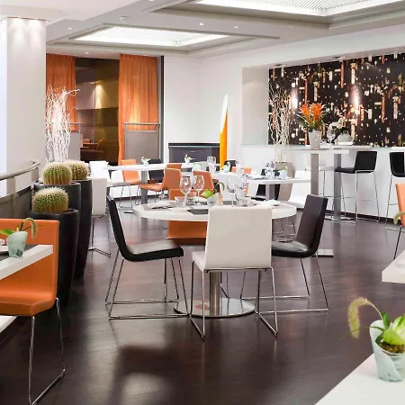 Novotel Centre Hotel