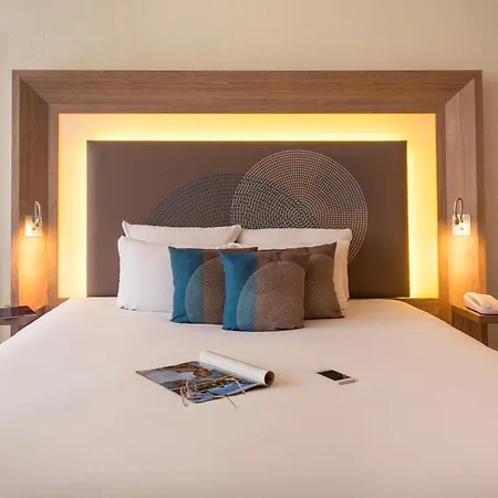 Hotel Novotel Centre 4*