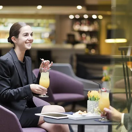Novotel Centre Hotel 4*